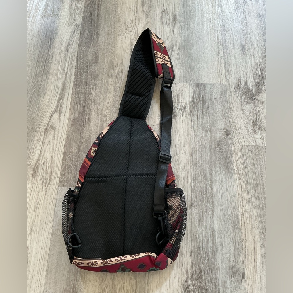 Geometric Pattern Sling Bag - Red and Black - Picture 2 of 2